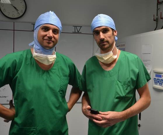 Les Drs Matthieu Ollivier (MCU-PH service Pr Argenson, AP-HM) et Camille Stelzlen (PH service Dr Pujol Versailles). Les Drs Matthieu Ollivier (MCU-PH service Pr Argenson, AP-HM) et Camille Steltzlen (PH service Dr Pujol Versailles).