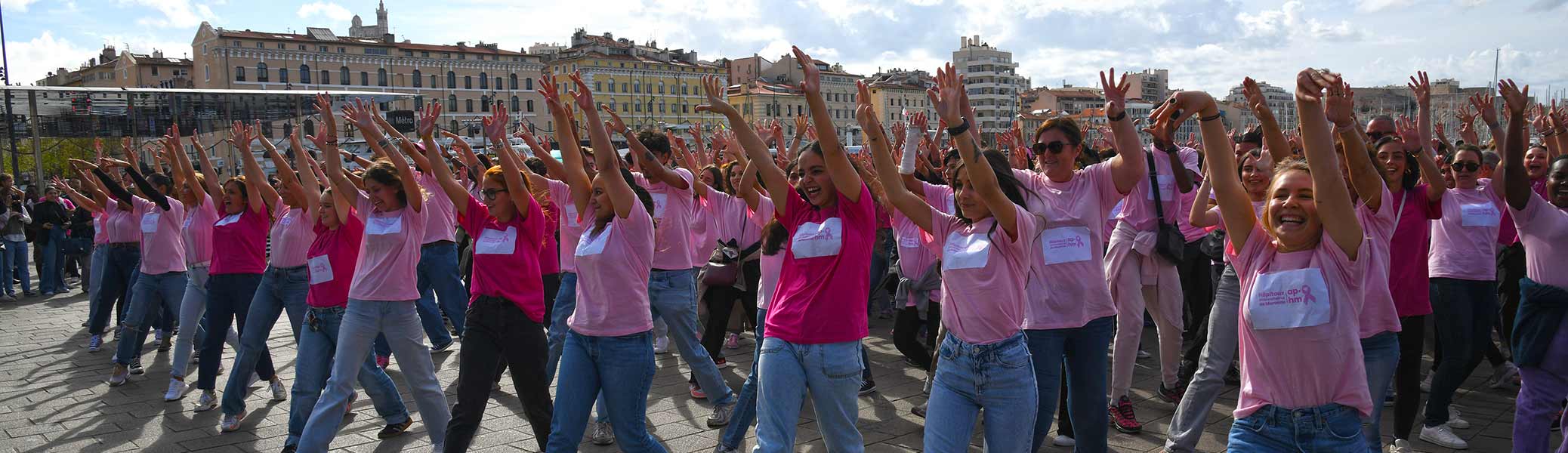 2025-10-02-slide-octobre-rose-eleves-et-etudiants-ap-hm-se-mobilisent.jpg