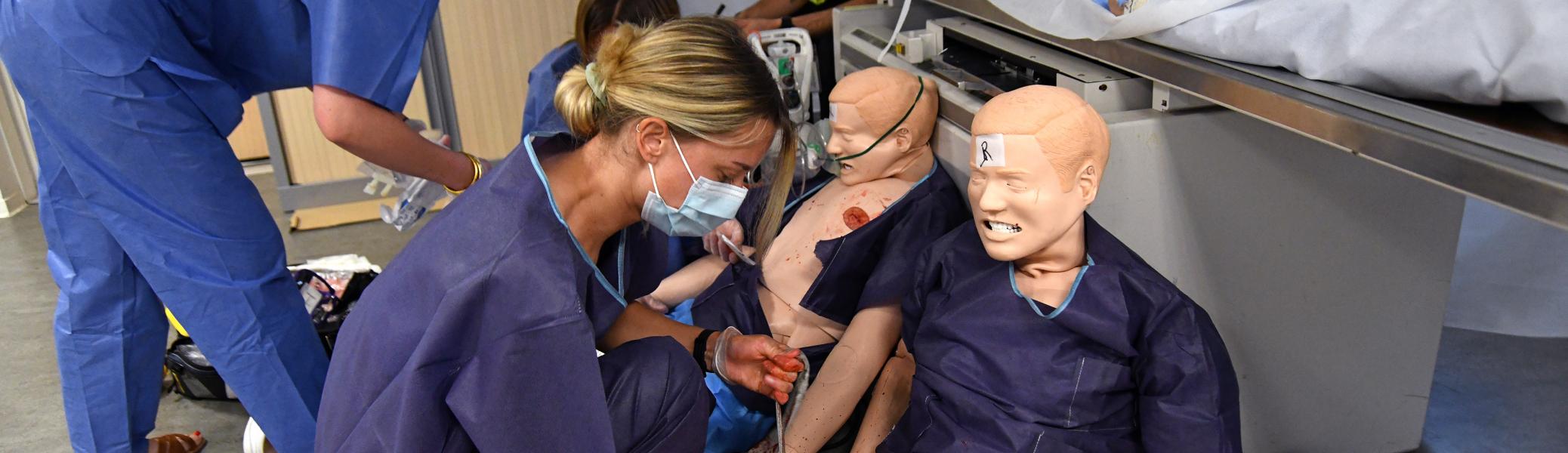 hopital_damage_control_1cap-hm.jpg