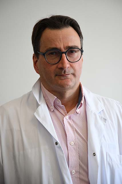 Portrait du Professeur Stéphane Fuentes du service de Neurochirurgie de l'APHM