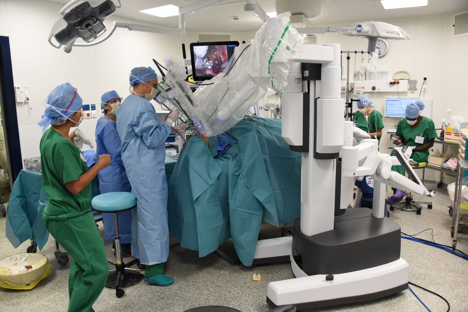 Robot chirurgical à l'Hôpital de la Conception