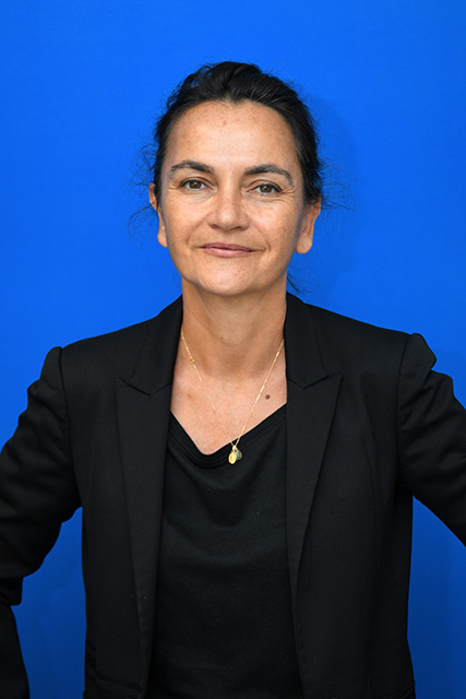 Portrait d'Émilie GARRIDO-PRADALIÉ, responsable administrative de la plateforme d'expertise maladies rares de l'AP-HM