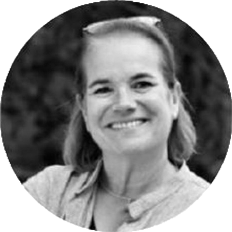Mme Anne Sophie LAPOINTE est cheffe de la mission maladies rares au sein de la direction générale de l’offre de soin.