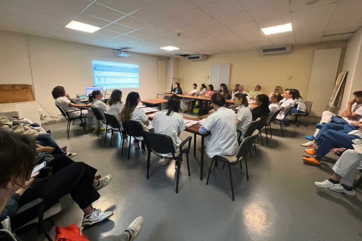 Hôpital Nord de Marseille, établissement hospitalo-universitaire proposant médecine et chirurgie pluridisciplinaires innovantes dans un cadre humain
