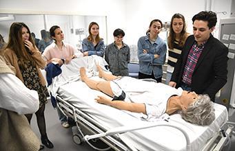 Explorations médullaires : une formation innovante pour les internes