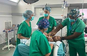 Transformer les fentes faciales en sourires : 17 ans de mission à Mayotte