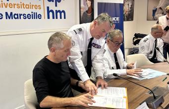 aphm-signature-convention-avec-police-nationale-19122021-3.jpeg