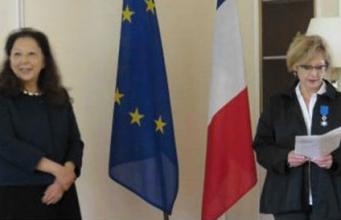 Catherine PAULET, Chevalier de l’Ordre national du mérite