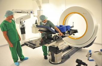 Première en France : un scanner mobile dans un bloc opératoire